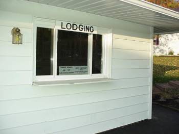 pictuer of lodging and information window